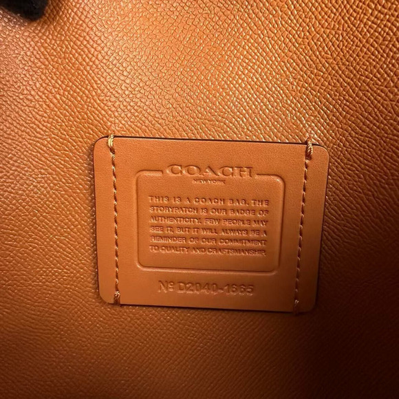 Coach Mollie Tote Bag In Signature Canvas In Khaki/Electric Pink 1665 NWT - Picture 9 of 11